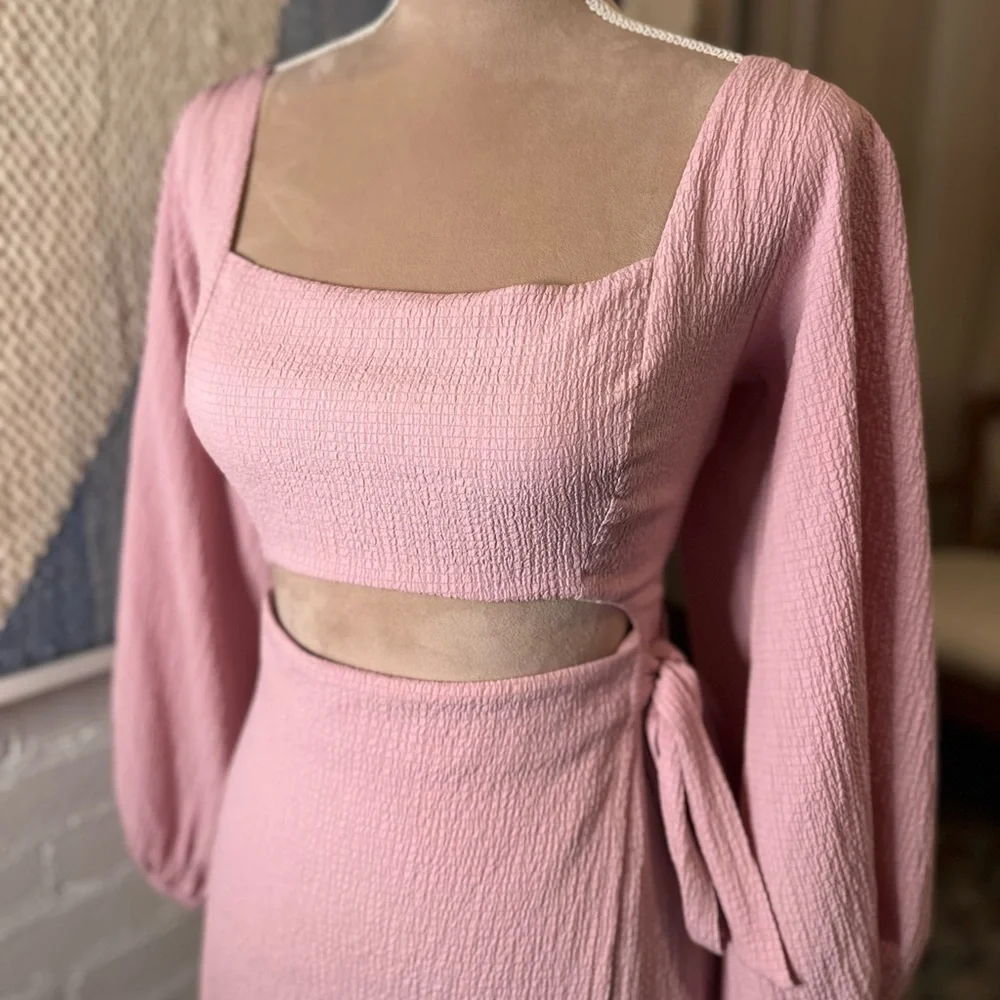 Astr The Label Dusty Pink Balloon Sleeves Cutout Dress - Picture 5 of 14